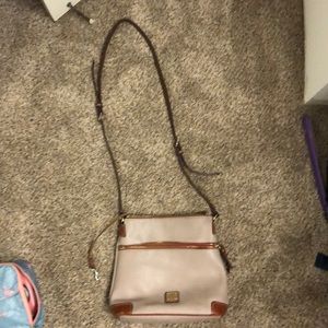Lightly used vintage dooney and Bourke bag IN HOLD